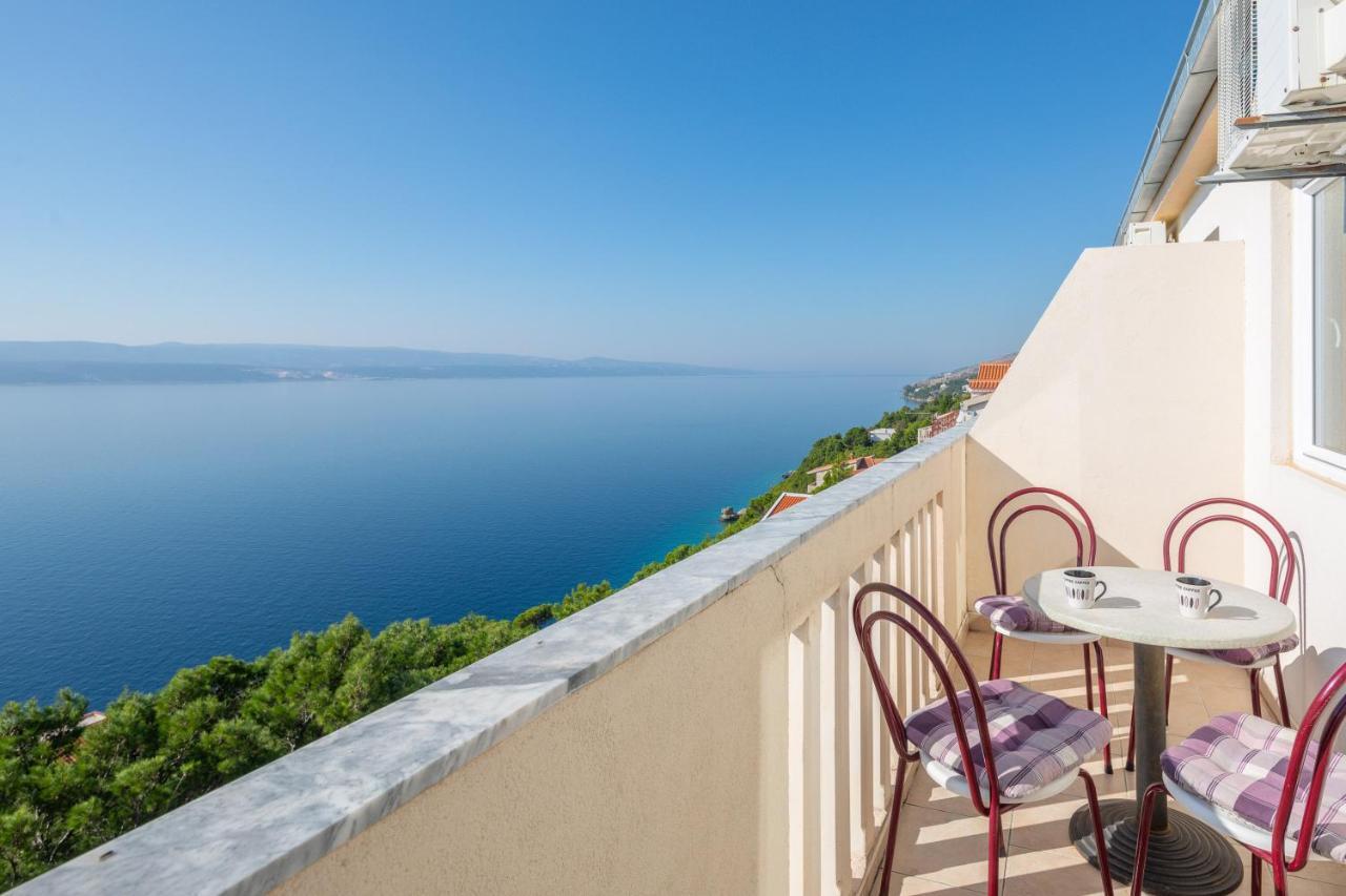 Apartments & Restaurant Galeb Marusici  外观 照片